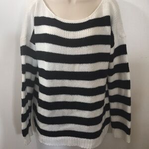 BB Dakota Black/White Striped Sweater Sz M  XC